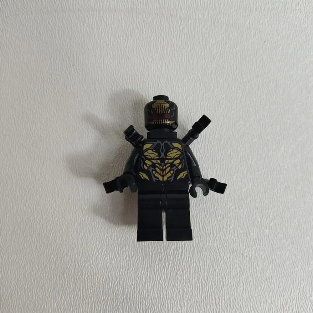Lego Outrider Minifigure 76101 76131 sh505 Marvel Avengers Super Heroes‎ CMF